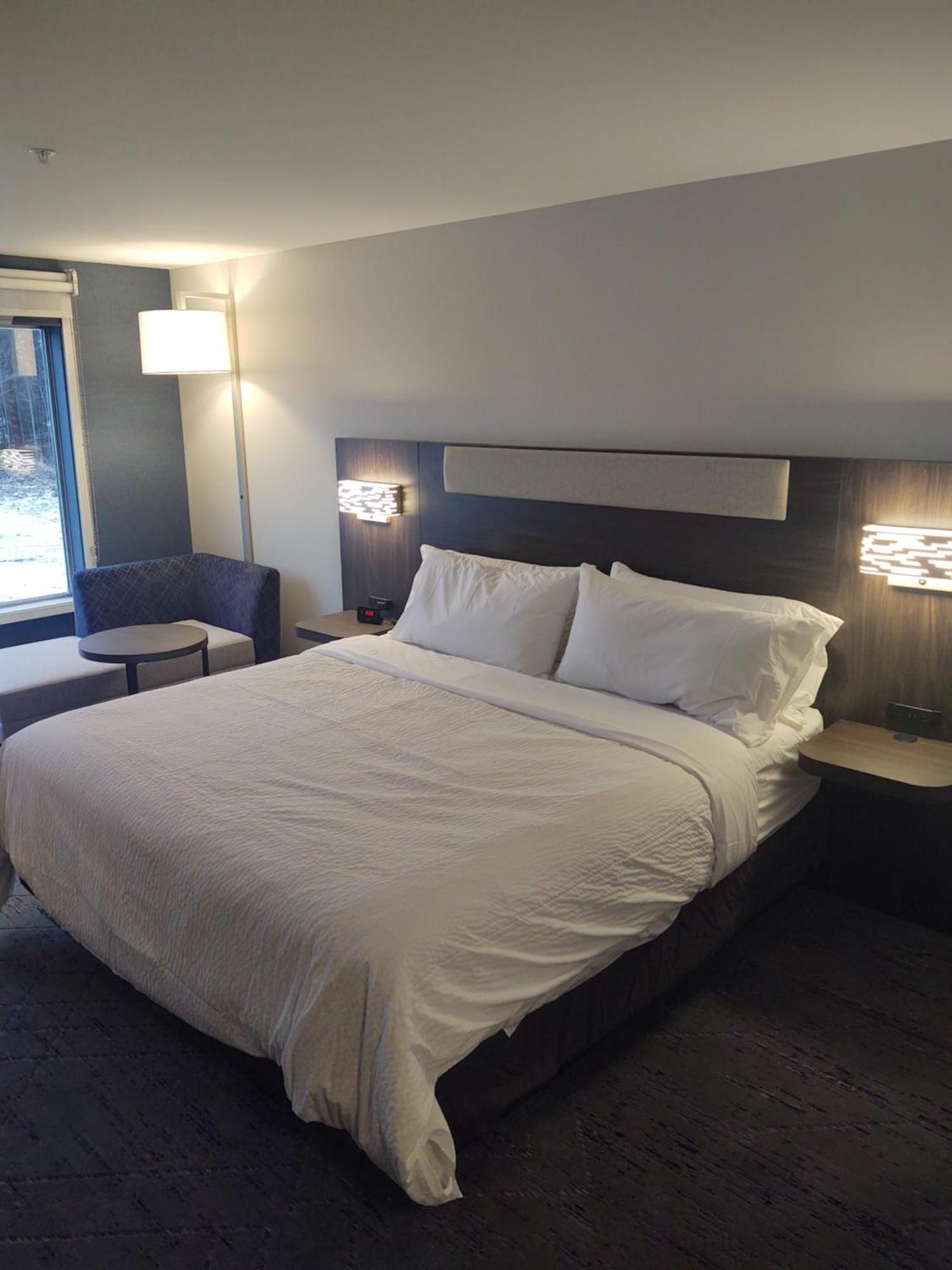 Holiday Inn Express & Suites Rhinelander By Ihg Exteriör bild