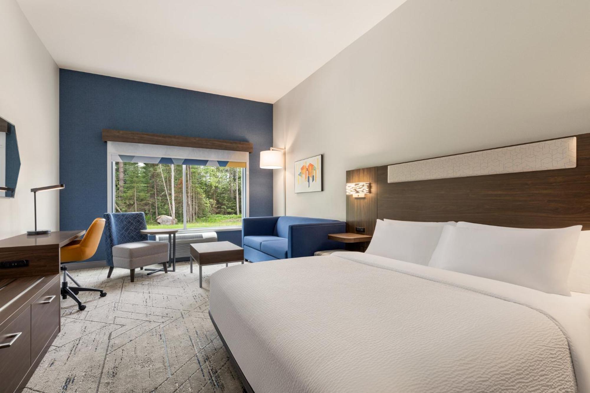 Holiday Inn Express & Suites Rhinelander By Ihg Exteriör bild